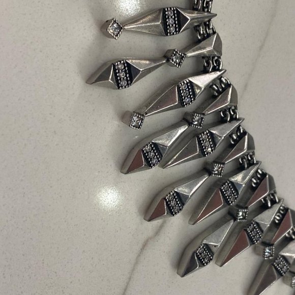 Kendra Scott Cici Statement Necklace - Picture 5 of 6